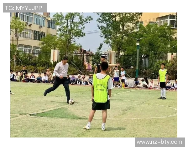 快乐足球2015:激情与梦想交汇的绿茵场上演绎青春的无限可能 快乐足球2015:激情与梦想交汇的绿茵场上演绎青春的无限可能